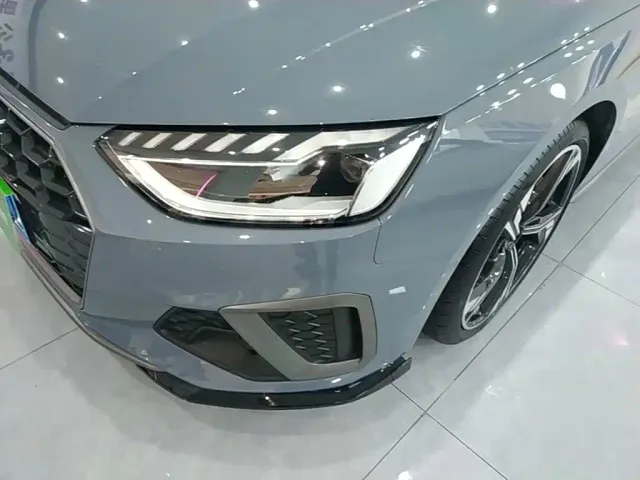 Audi A4L — Фото автомобиля 23