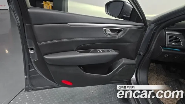 Renault Korea SM6 New — Фото автомобиля 13