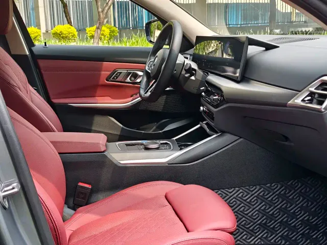BMW BMW i3 2025 eDrive 35 L — Фото автомобиля 8