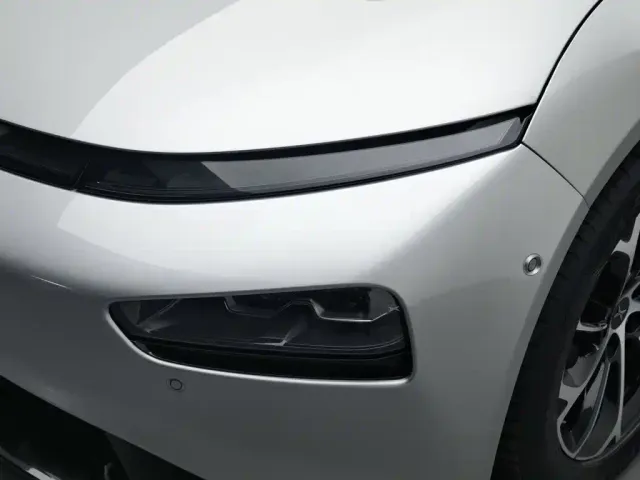 Xpeng P7 — Фото автомобиля 7
