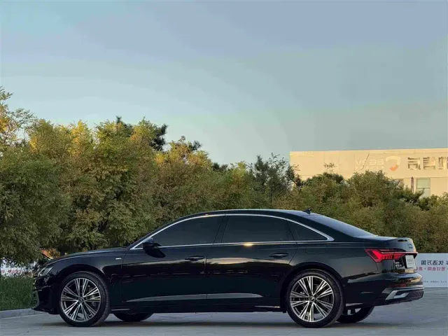 Audi A6L — Фото автомобиля 21