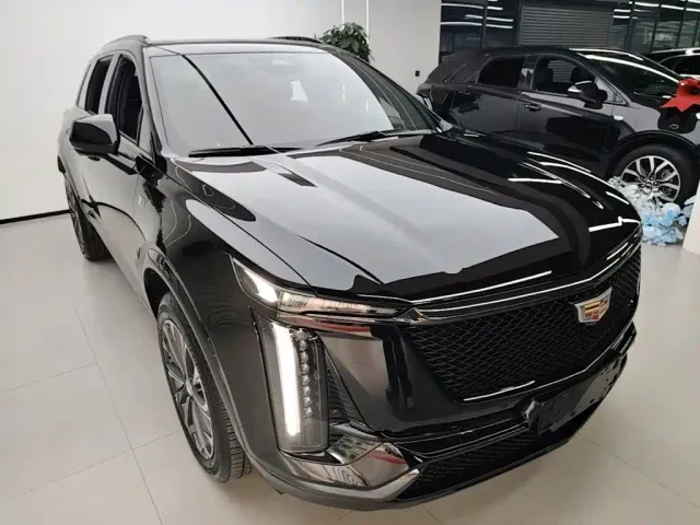 Cadillac XT5 — Фото автомобиля 3