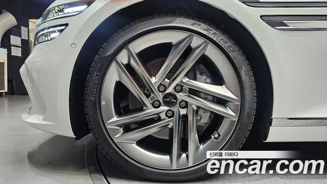 Genesis G80 Бензин 3.5 турбо AWD — Фото автомобиля 5
