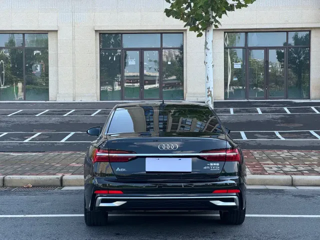 Audi A6L — Фото автомобиля 16