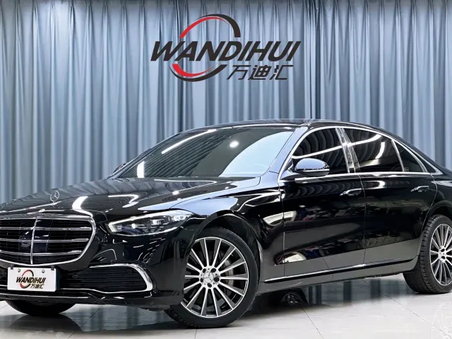 Фотография автомобиля — Mercedes-Benz S-Class