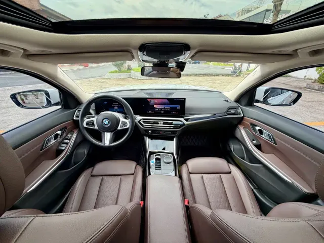 BMW i3 — Фото автомобиля 13