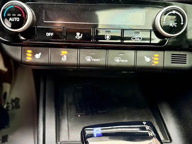 Hyundai Elantra — Фото автомобиля 21