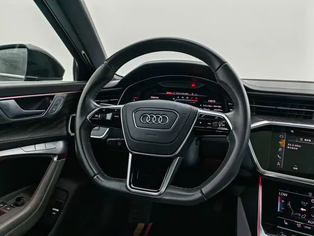 Audi A6L — Фото автомобиля 9