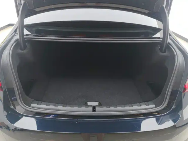 BMW i3 — Фото автомобиля 4
