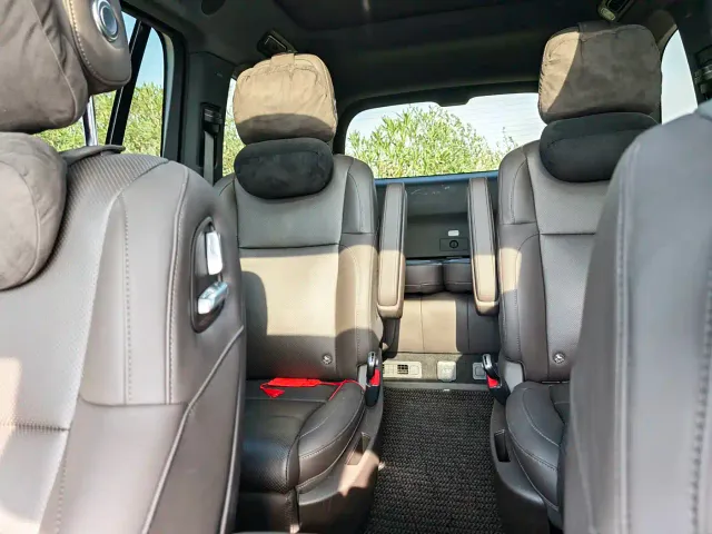 Li Auto L9 — Фото автомобиля 9