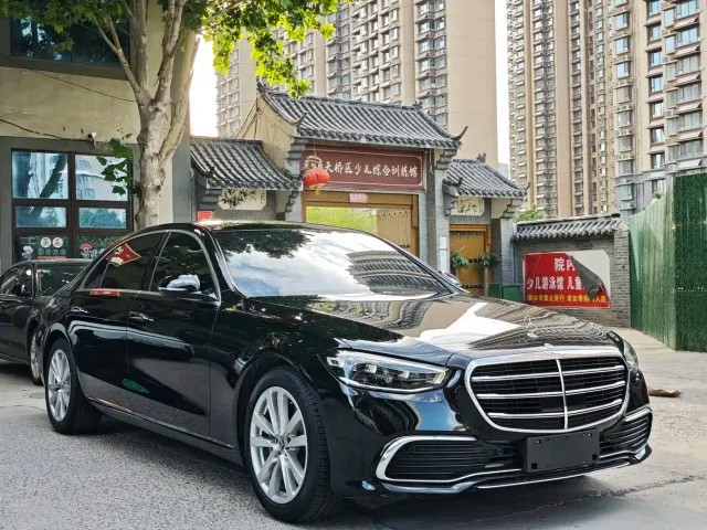 Mercedes-Benz S-Class — Фото автомобиля 3