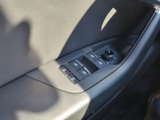 Audi A6L — Фото автомобиля 30