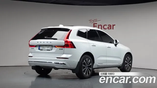 Вольво XC60 — Фото автомобиля 2