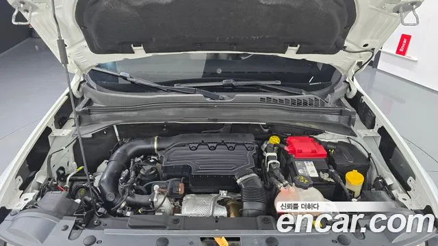 Jeep Renegade — Фото автомобиля 6