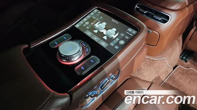 Genesis G90 Бензин 3.5 турбо AWD — Фото автомобиля 16