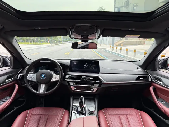 BMW 5 Series — Фото автомобиля 6
