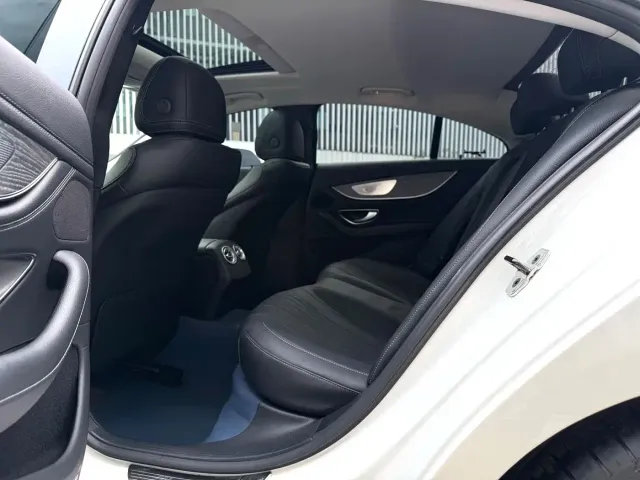 Mercedes-Benz CLS-Class — Фото автомобиля 7