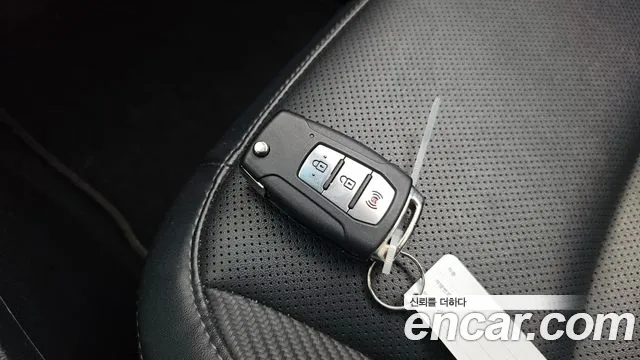 KG_Mobility_Ssangyong TIBOLI Very New Tivoli Бензин 1.5 2WD — Фото автомобиля 15