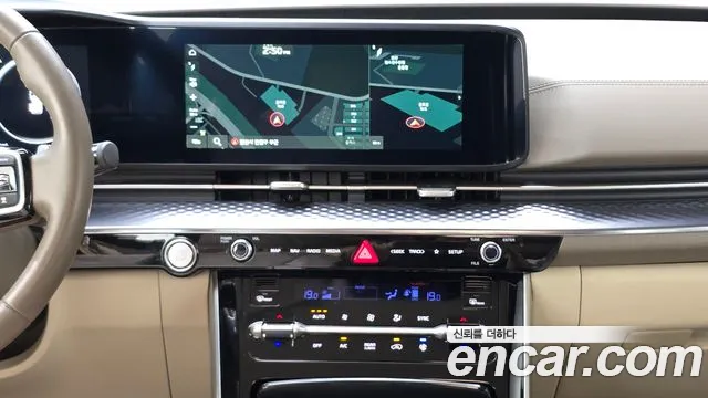 Kia Canival Carnival 4 поколение Бензин 9 мест Hi-Limousine — Фото автомобиля 19
