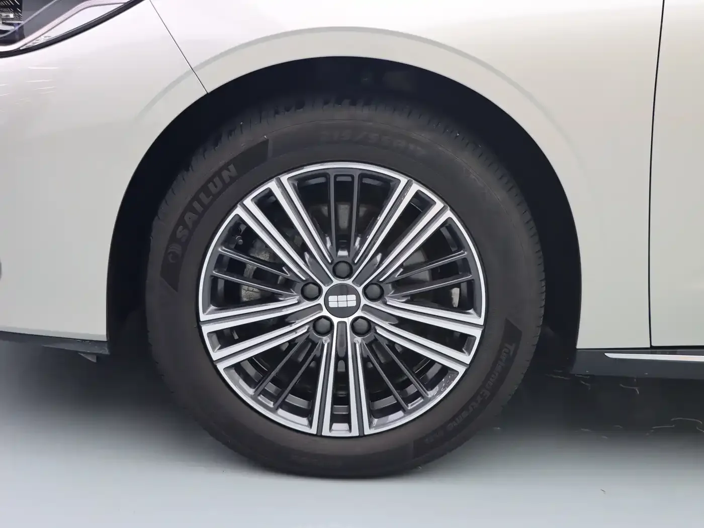 Geely Galaxy Galaxy Stellar 6 2025 Base Version — Фото автомобиля 4