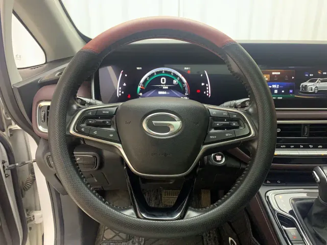 GAC Trumpchi M6 — Фото автомобиля 12