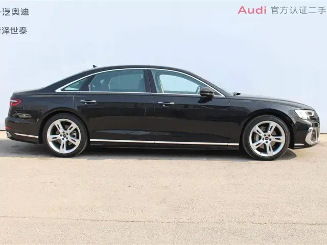 Audi A8 — Фото автомобиля 2