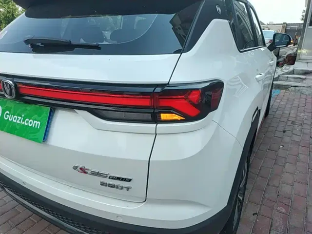 Changan CS35 Plus — Фото автомобиля 7