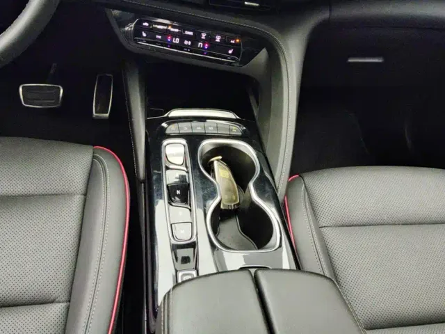 Buick Envision S — Фото автомобиля 16