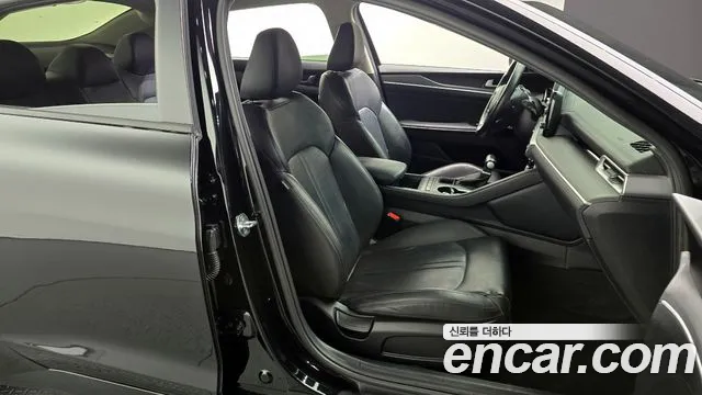 Kia K5 K5 3 поколение 2.0 LPI(Для проката) — Фото автомобиля 26