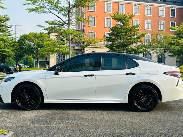 Toyota Camry — Фото автомобиля 10