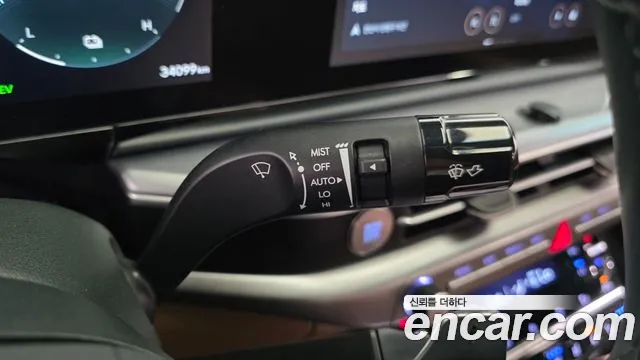 Hyundai Grandeur GN7 — Фото автомобиля 30