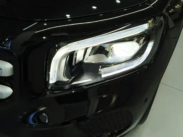 Mercedes-Benz GLB-Class — Фото автомобиля 23