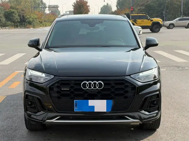 Audi Q5L — Фото автомобиля 2