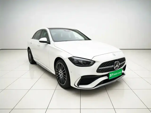 Mercedes-Benz C-Class — Фото автомобиля 3