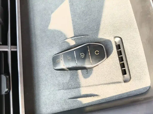BYD Seal — Фото автомобиля 8