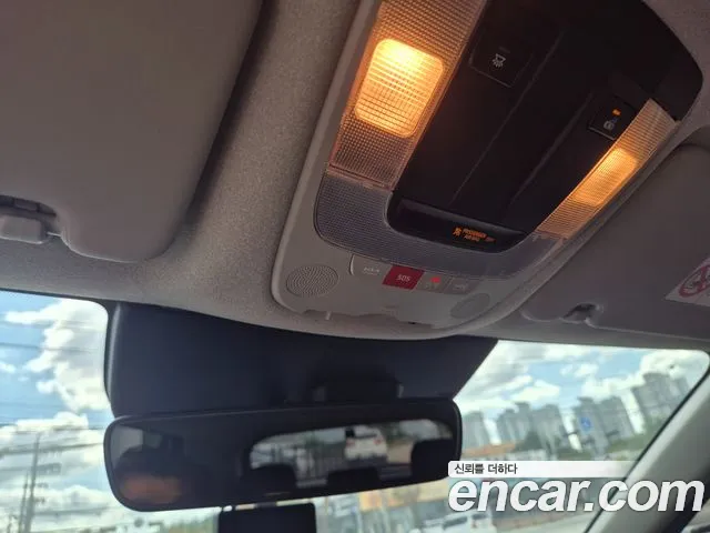 Kia Niro — Фото автомобиля 15