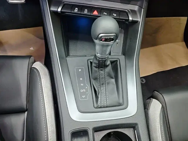 Audi Q3 — Фото автомобиля 9