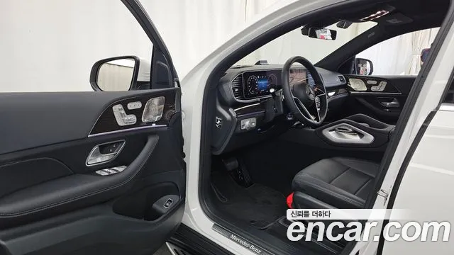 Mercedes-Benz GLE-Class — Фото автомобиля 15