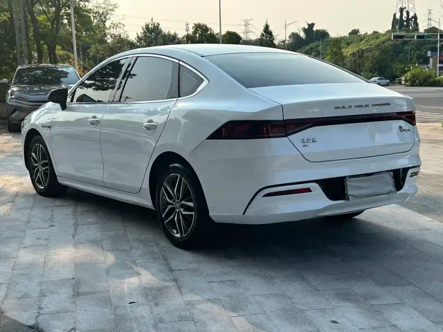 BYD Qin PLUS — Фото автомобиля 5