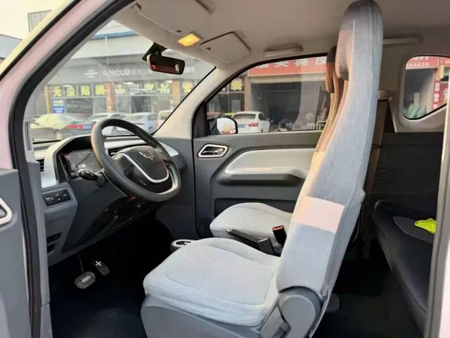 Wuling Hongguang Mini EV — Фото автомобиля 9