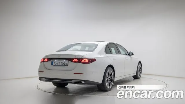 Mercedes-Benz E-Class W214 — Фото автомобиля 2