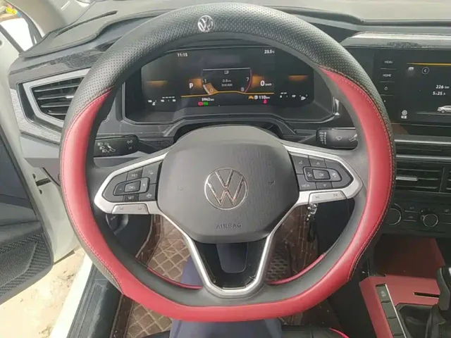 Volkswagen Lavida — Фото автомобиля 10