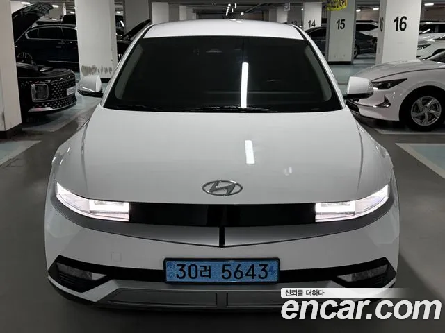Hyundai Ioniq 5 — Фото автомобиля 3