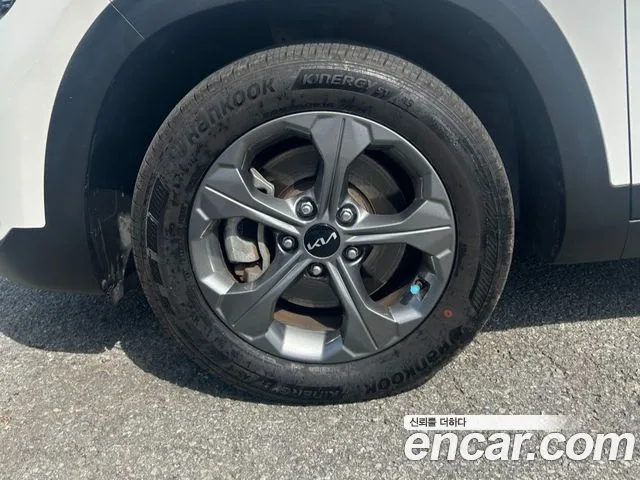 Kia Seltos — Фото автомобиля 5
