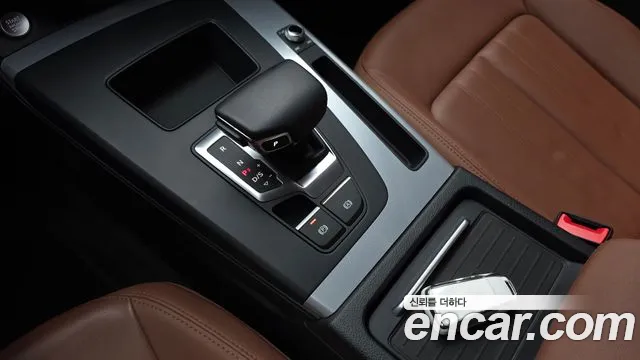 Audi Q5 FY — Фото автомобиля 12