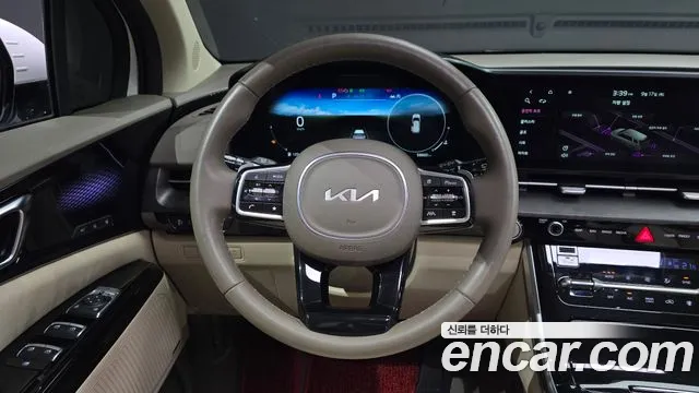 Kia Carnival Generation 4 — Фото автомобиля 13