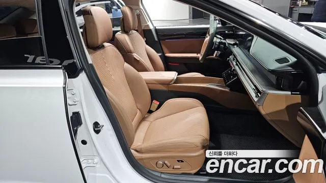 Hyundai Grandeur GN7 — Фото автомобиля 16
