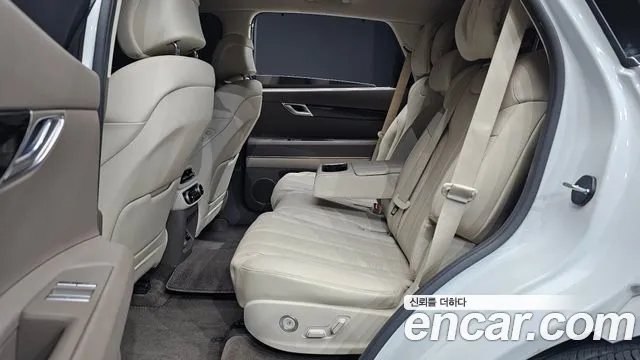 Genesis GV80 — Фото автомобиля 17