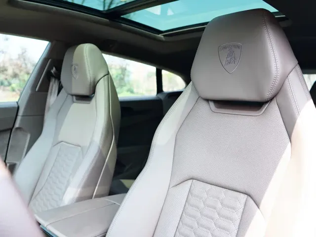 Lamborghini Urus — Фото автомобиля 16