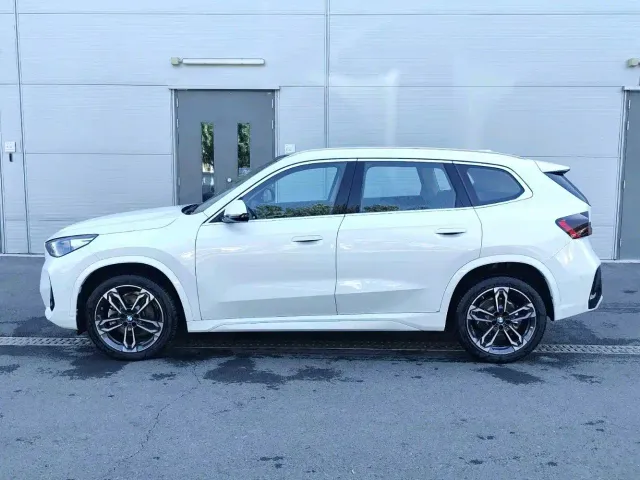 BMW BMW X1 2026 Model Year sDrive25Li M Sport Package — Фото автомобиля 3